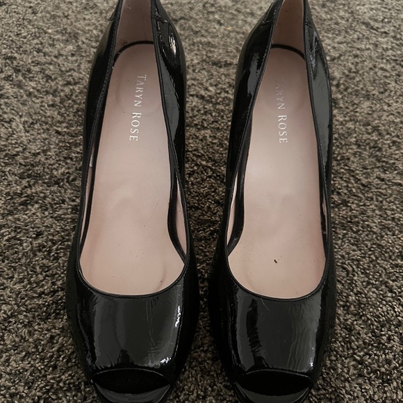 Taryn Rose Black Patent Leather Chunky Heels Squared Toe Size 8.5 Comfort Dressy - Picture 1 of 8